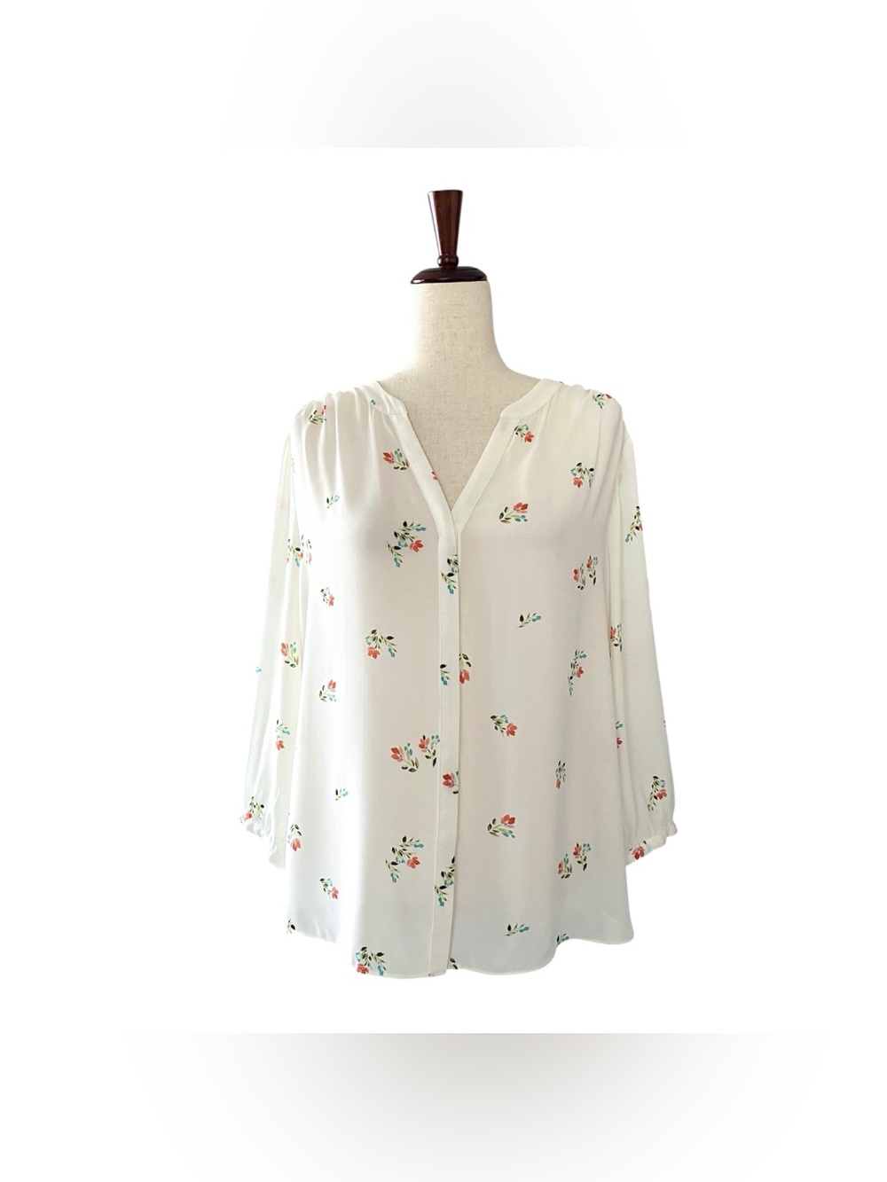 NYDJ Blouse Top Women’s Large Floral 3/4 Sleeve V-Neck Pleated Casual